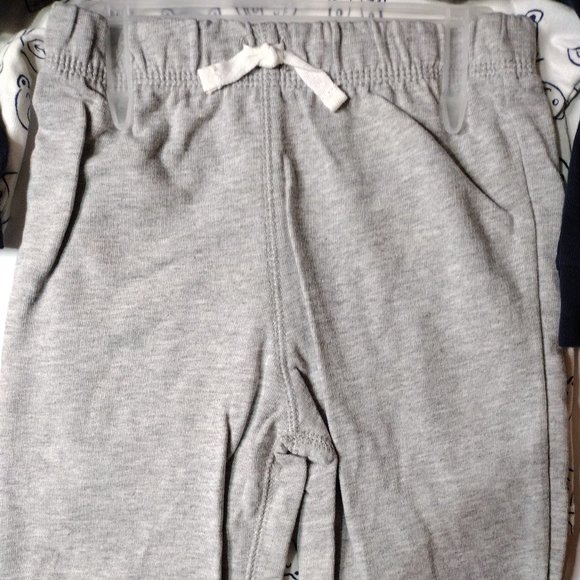 Carter's Baby boy 3-piece set, size 24 months, Blue, white and grey teddy bear - Picture 5 of 9